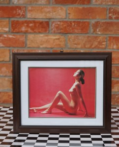 Fotografia artystyczna akt kobiecy czerwień vintage