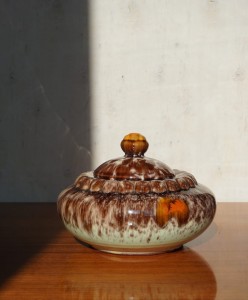Pojemnik bombonierka bomboniera vintage