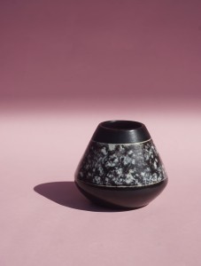 Wazon wazonik ceramiczny czarny abstrakcyjny wzór vintage