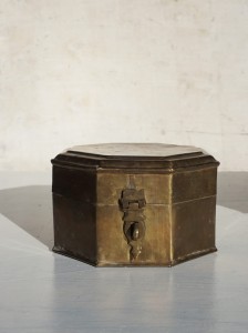 Puszka pudełko blaszane vintage
