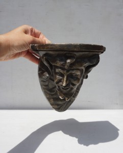 Konsolka półeczka postać vintage
