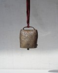Stary dzwonek pasterski dekoracja vintage